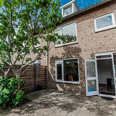 Family Jolie Suitable For 4 Adults And 2 Children * Zandvoort