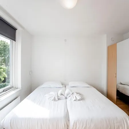 Family Jolie Suitable For 4 Adults And 2 Children * Zandvoort