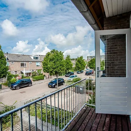 Vakantiehuis Family Jolie Suitable For 4 Adults And 2 Children