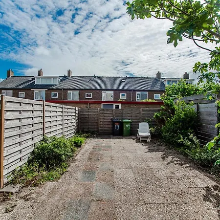 Vakantiehuis Family Jolie Suitable For 4 Adults And 2 Children